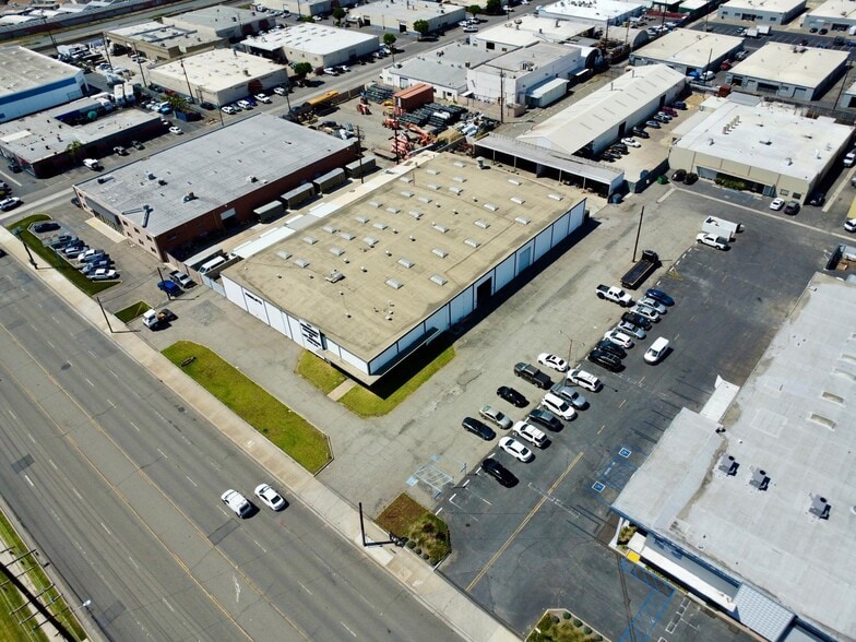 More Photos Of 1005 E Orangethorpe Ave, Anaheim Warehouse For Sale