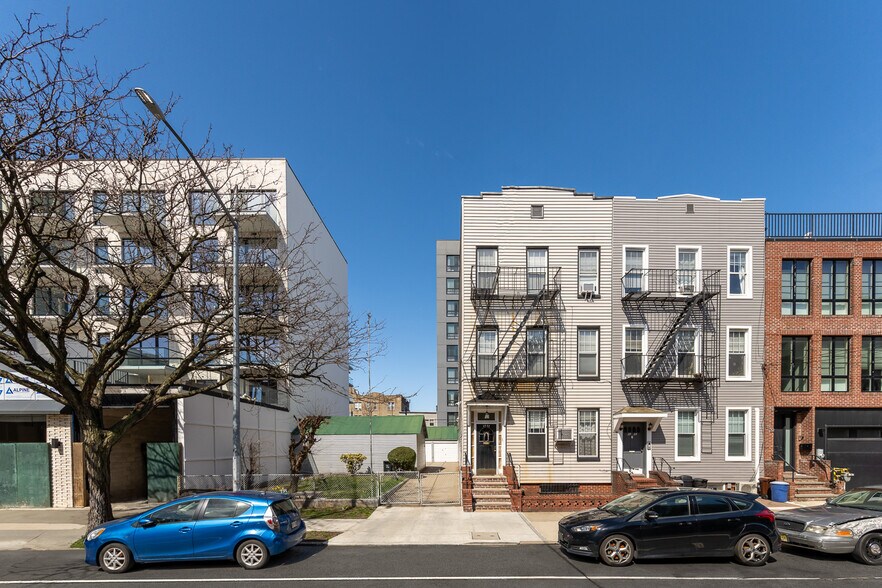 More Photos Of 3936 28th St, Long Island City Apartments For Sale