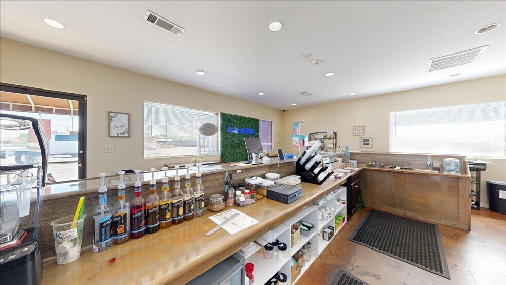 More Photos Of 113 Bo Bo Dr, Crystal Springs Freestanding For Lease