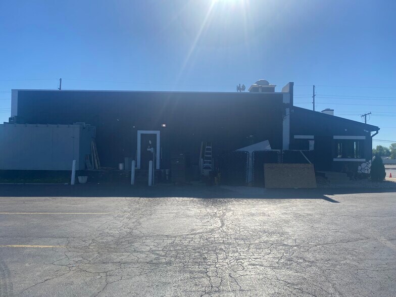 More Photos Of 7840 Wicker Ave, Saint John Restaurant For Lease