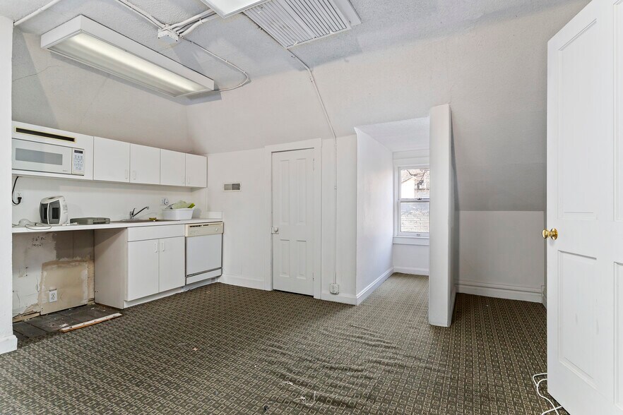 More Photos Of 555 E South Temple, Salt Lake City Unknown For Lease