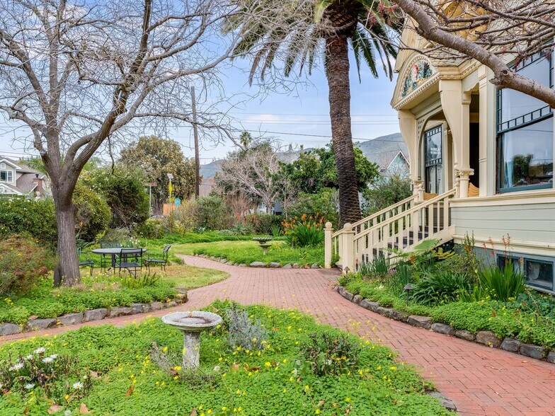 More Photos Of 687 Islay St, San Luis Obispo Apartments For Sale