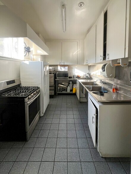 More Photos Of 6911 Columbia Pike, Annandale Lodge Meeting Hall For Sale