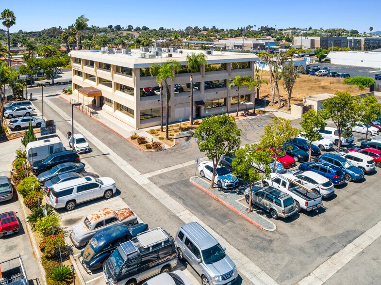 More Photos Of 365 S Rancho Santa Fe Rd, San Marcos Office For Lease