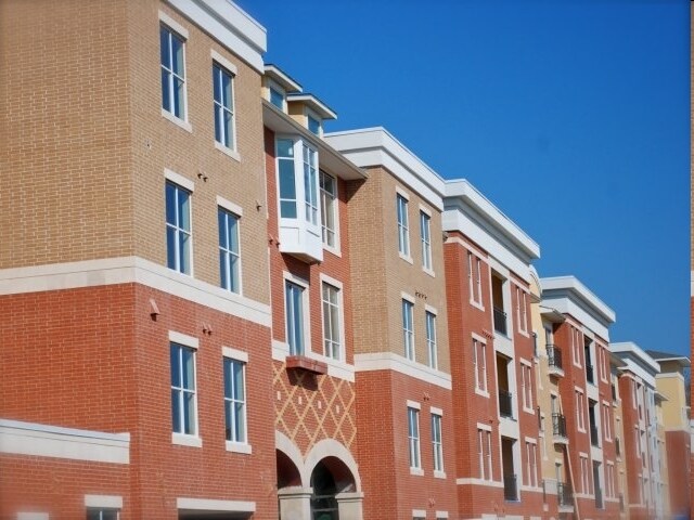 More Photos Of 744 Brick Row, Richardson Apartments For Lease