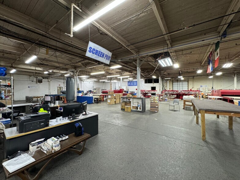 More Photos Of 1500 Algonquin Pky, Louisville Warehouse For Sale