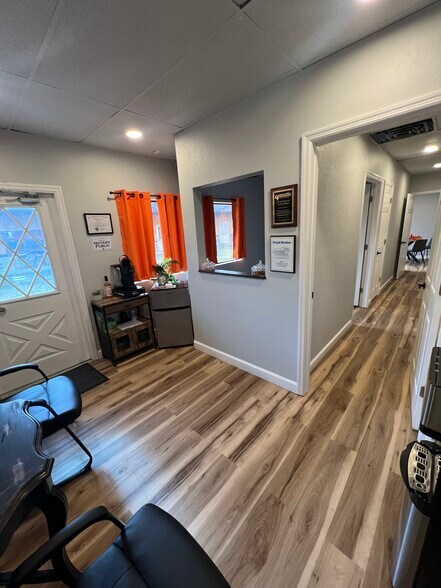 More Photos Of 6129 Deltona Blvd, Spring Hill Unknown For Lease