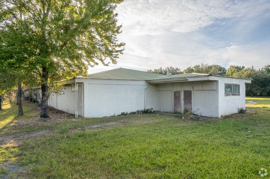 More Photos Of 800 N Lincoln Ct, Jacksonville Religious Facility For Sale