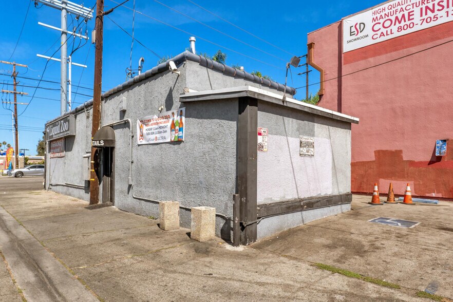 More Photos Of 7214 Sepulveda Blvd, Van Nuys Bar For Sale