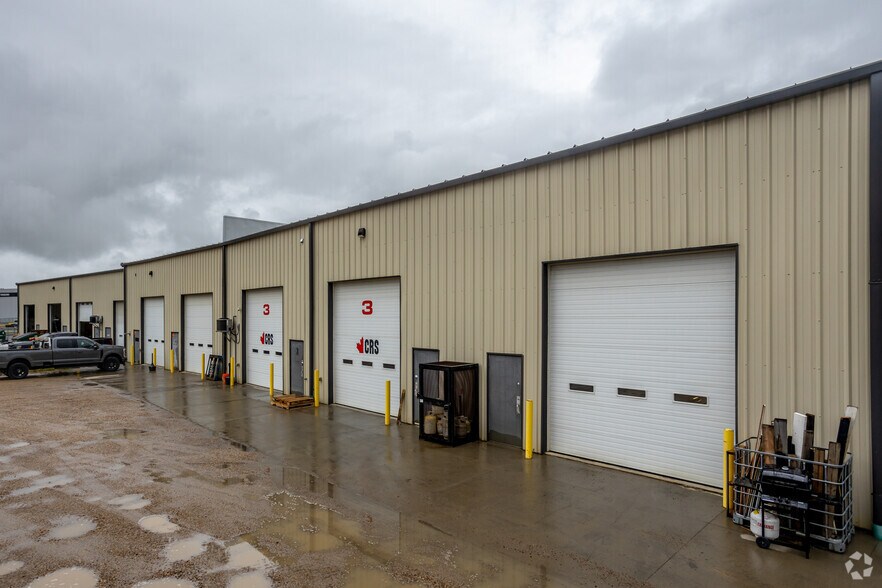 More Photos Of 201 19th Ave, Leduc Warehouse For Lease