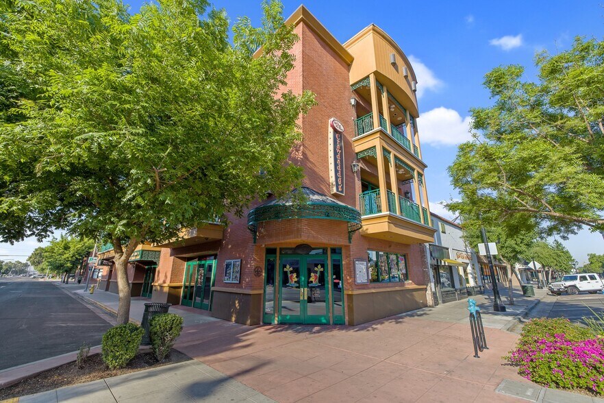 More Photos Of 333 E Main St, Visalia General Retail For Sale