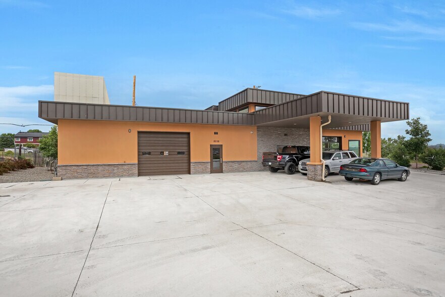 More Photos Of 8538 Saulsbury St, Littleton General Retail For Sale