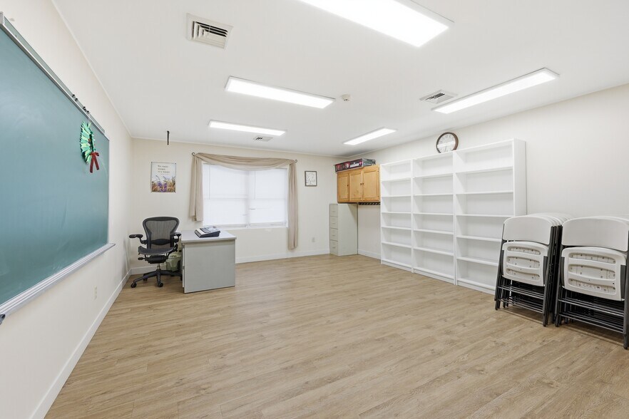 More Photos Of 261 College Hwy, Southwick Specialty For Sale