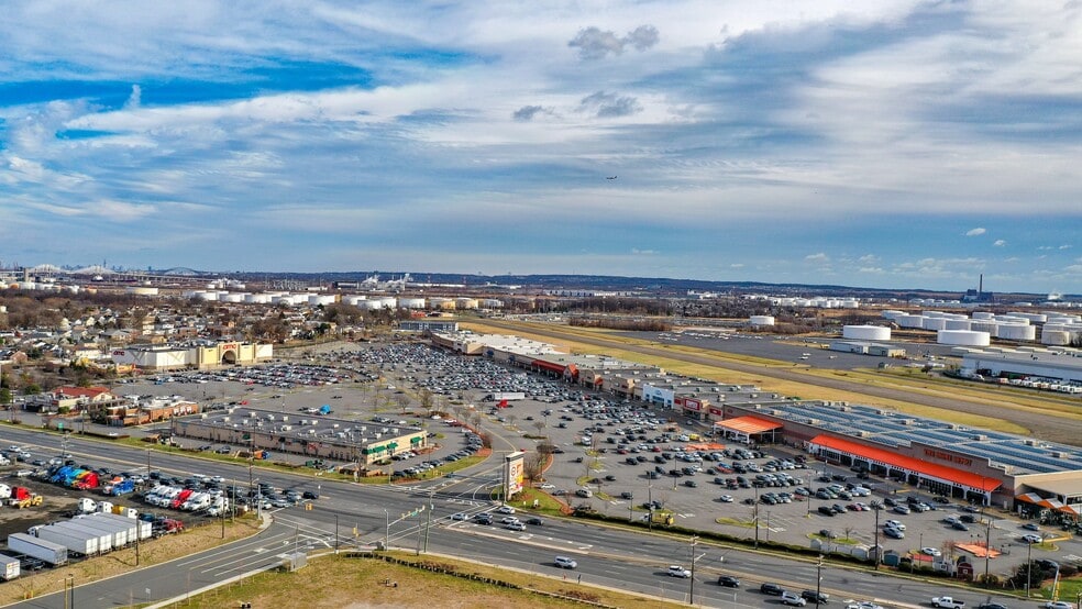 More Photos Of 617-701 W Edgar Rd, Linden Unknown For Lease