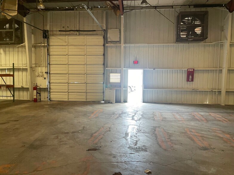 More Photos Of 6438 N 126th Ave, Largo Manufacturing For Lease