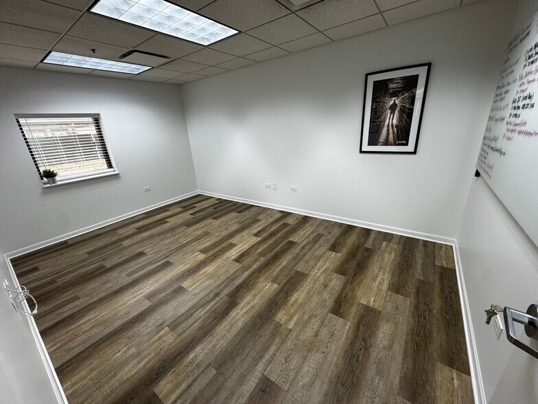 More Photos Of 1540 Hannah Ave, Forest Park Light Distribution For Lease