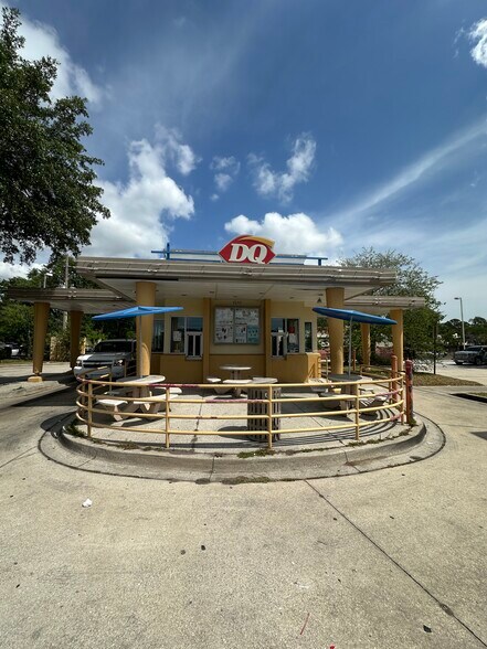 More Photos Of 7253 103rd St, Jacksonville General Retail For Sale