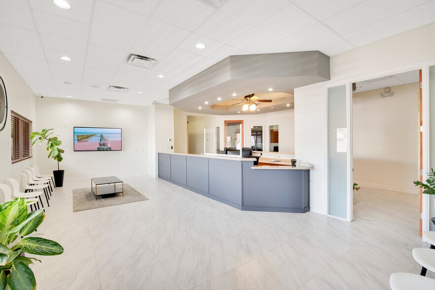 More Photos Of 1215-1221 W Fairbanks Ave, Orlando Medical For Lease