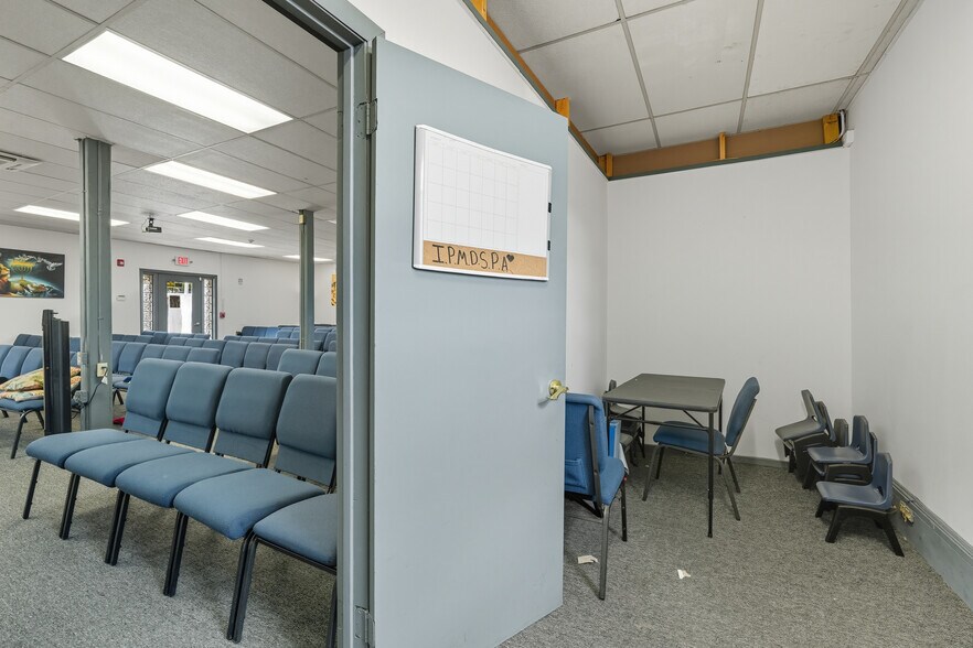 More Photos Of 100 Central St, Southbridge General Retail For Lease