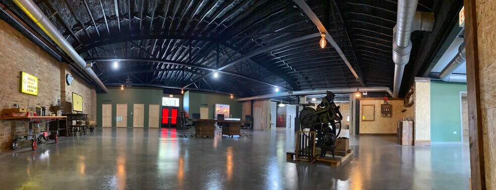 More Photos Of 1727 W 21st St, Chicago Office For Lease