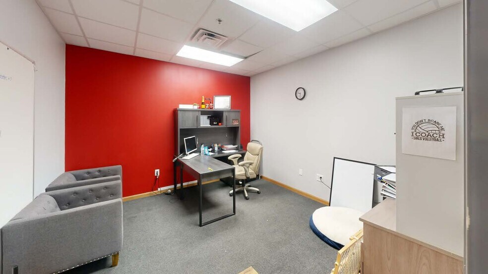 More Photos Of 3735 Treat Ln, Springdale Warehouse For Lease