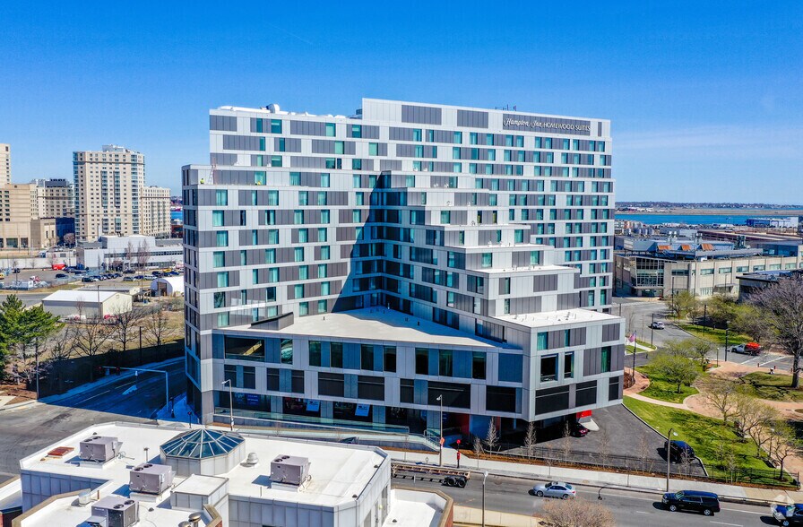 More Photos Of 660 Summer St, Boston Hotel For Lease