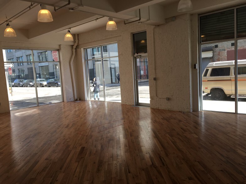 More Photos Of 140 Plymouth St, Brooklyn Warehouse For Lease
