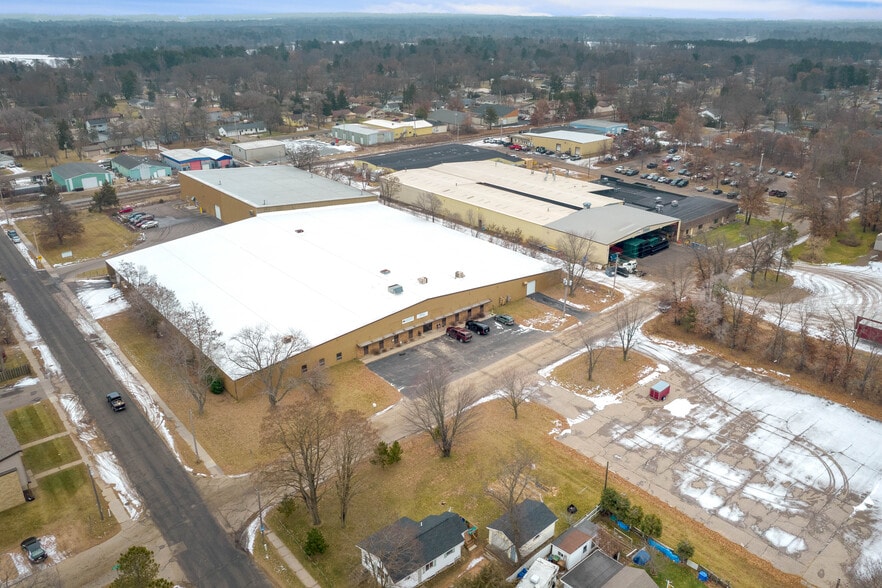 More Photos Of 2925 Welsby Ave, Stevens Point Warehouse For Lease