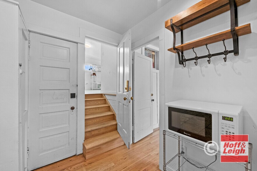 More Photos Of 5765 S Curtice St, Littleton Storefront Retail Residential For Lease