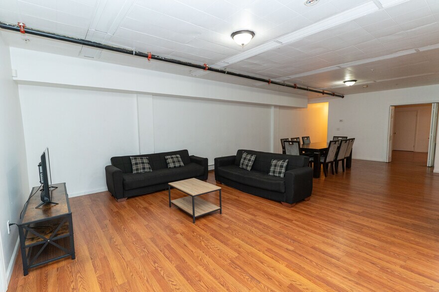 More Photos Of 1166-1168 E Jersey St, Elizabeth Storefront Retail Residential For Sale