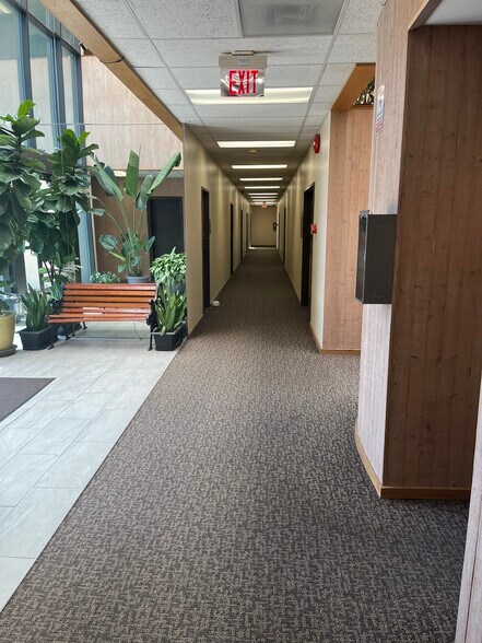 More Photos Of 9123 SE St Helens St, Clackamas Serviced Offices For Lease