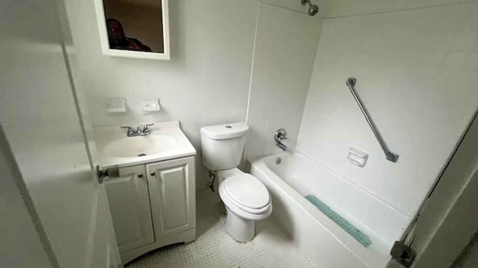 More Photos Of 2109 Harrison Ave, Cincinnati Apartments For Sale