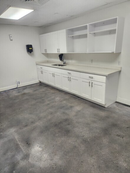 More Photos Of 601-623 E Atlantic Blvd, Pompano Beach Unknown For Lease