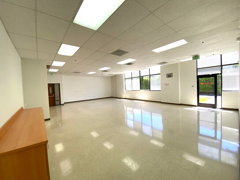 More Photos Of 3301-3311 Leonard Ct, Santa Clara Manufacturing For Lease