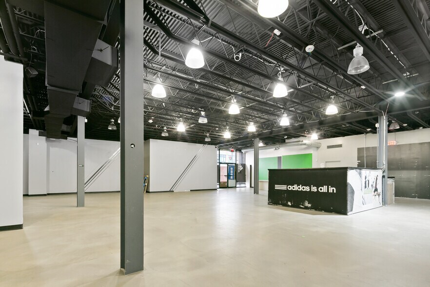 More Photos Of 183 S Broadway, Hicksville Office For Lease