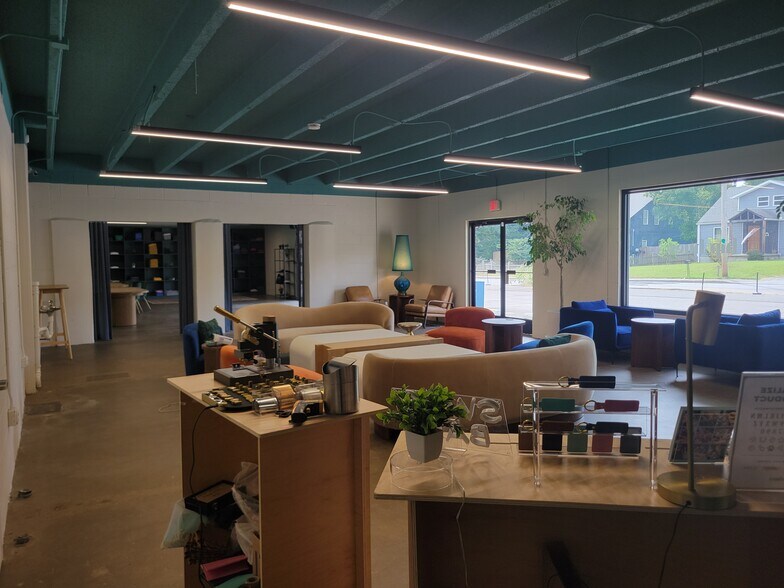 More Photos Of 1531 Jones Ave, Nashville Freestanding For Lease