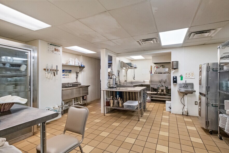 More Photos Of 12483 Lodge Dr, Garfield Lodge Meeting Hall For Lease