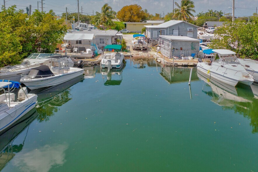 More Photos Of 24931 Overseas Hwy, Summerland Key Restaurant For Lease