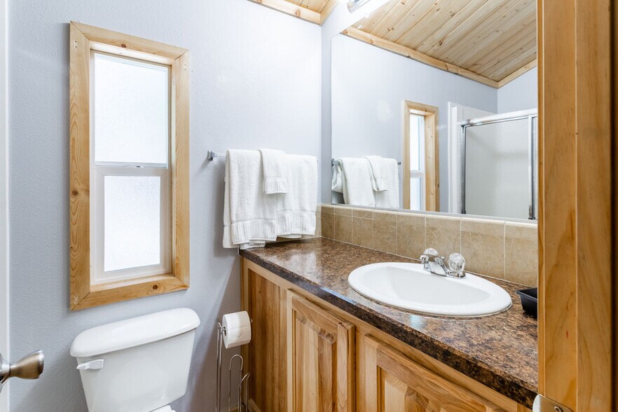 More Photos Of 500 Dodge Ridge Rd, Pinecrest Hotel For Sale