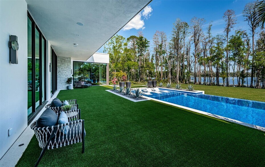 More Photos Of 18725 Jiretz Rd, Odessa Flex For Sale