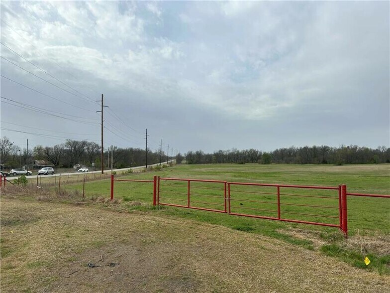 More Photos Of 18596-19216 E 11th St, Tulsa Land For Sale