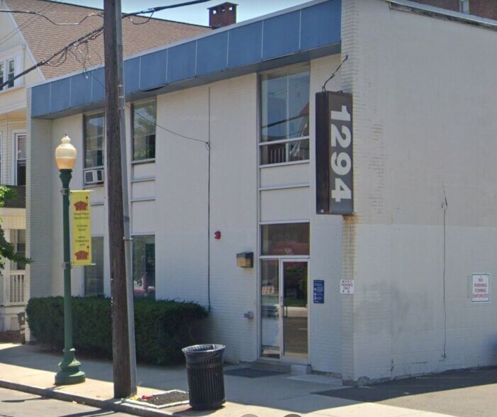 Primary Photo Of 1294 Chapel St, New Haven Office Residential For Sale