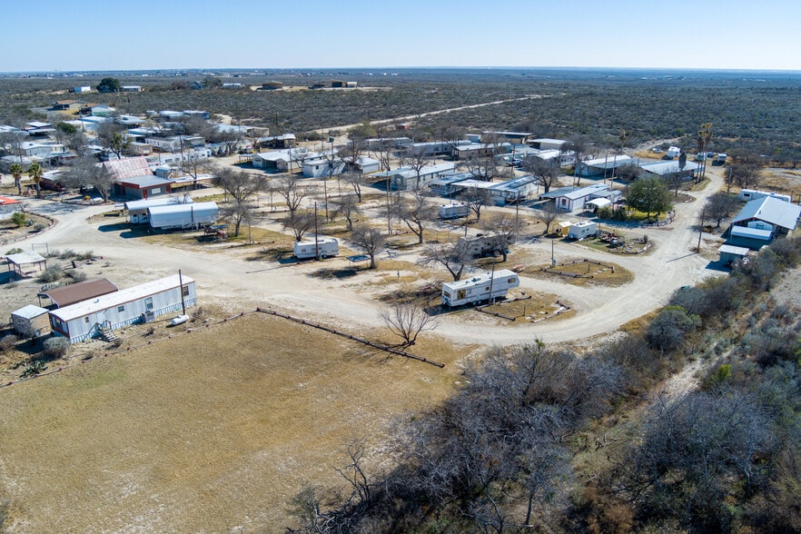 More Photos Of 9685 US 90 hwy, Del Rio Manufactured Housing Mobile Home Park For Sale