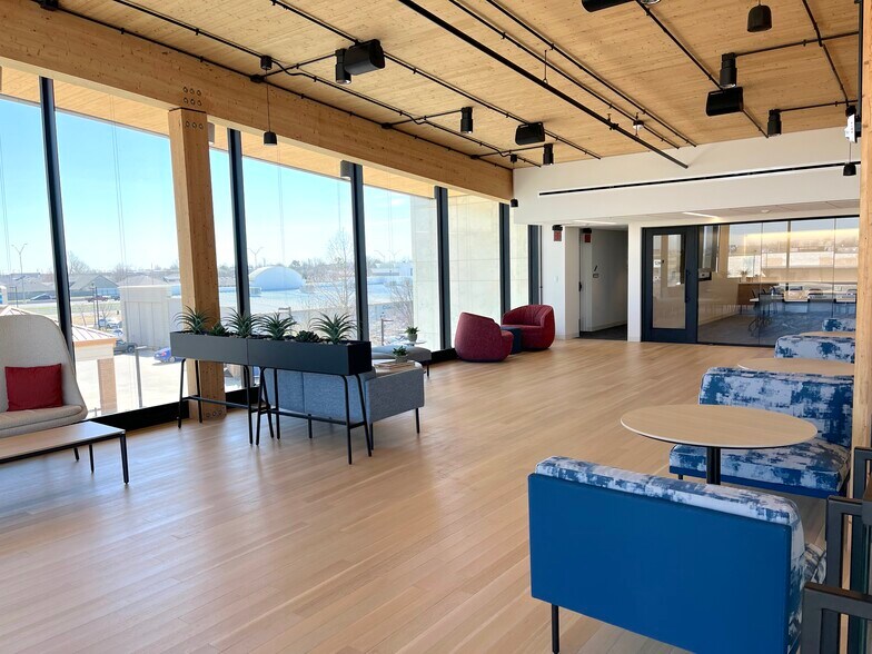 More Photos Of 420 SW 6th St, Moore Office For Lease