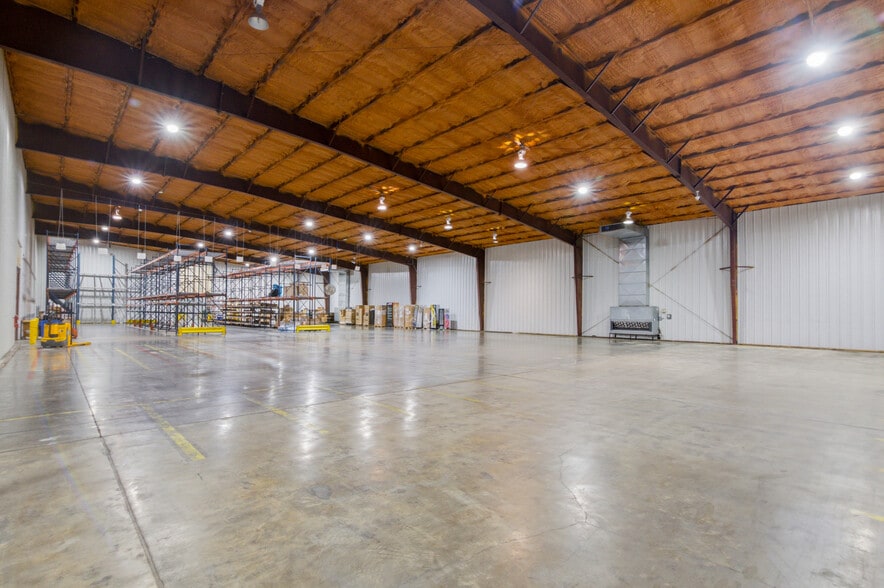 More Photos Of 8316 Lone Tree Rd, Victoria Industrial For Sale