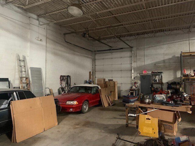 More Photos Of 35315 Beattie Dr, Sterling Heights Manufacturing For Lease