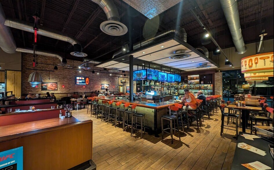 More Photos Of 2450 Scottsville Rd, Bowling Green Restaurant For Lease