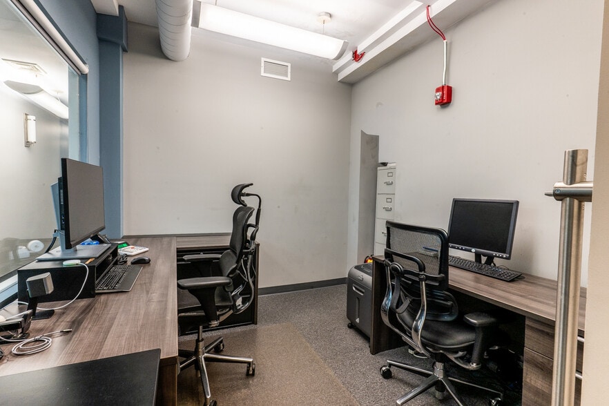 More Photos Of 104-110 E 40th St, New York Medical For Sale