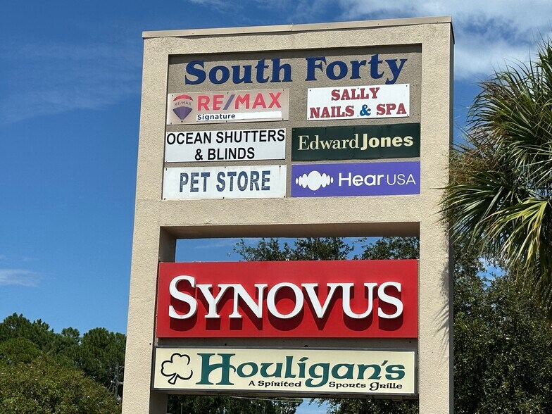 More Photos Of 1106-1138 W Granada Blvd, Ormond Beach General Retail For Sale