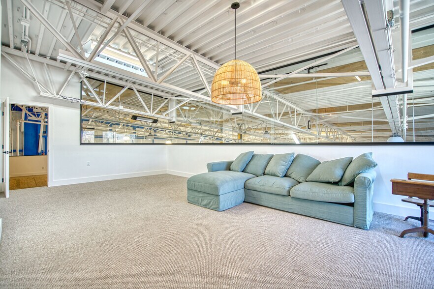 More Photos Of 3304 Airport Rd, Boulder Specialty For Sale